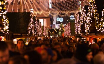 Der Weihnachtsmarkt in Essen mit vielen Besuchern