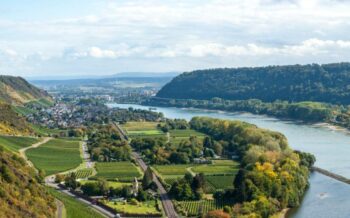 Blick aus der Luft auf den Rheinsteig