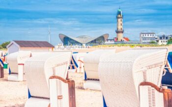 Der Strand in Warnemünde bei der Ostsee.