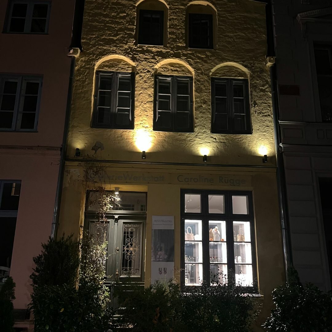 Beleuchtetes Haus in Lübeck