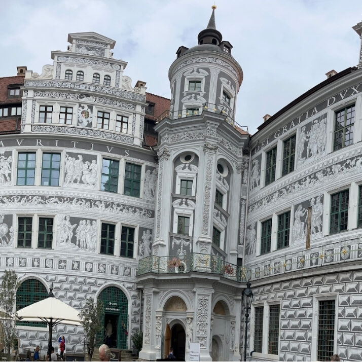 Verzierte Hausfassade