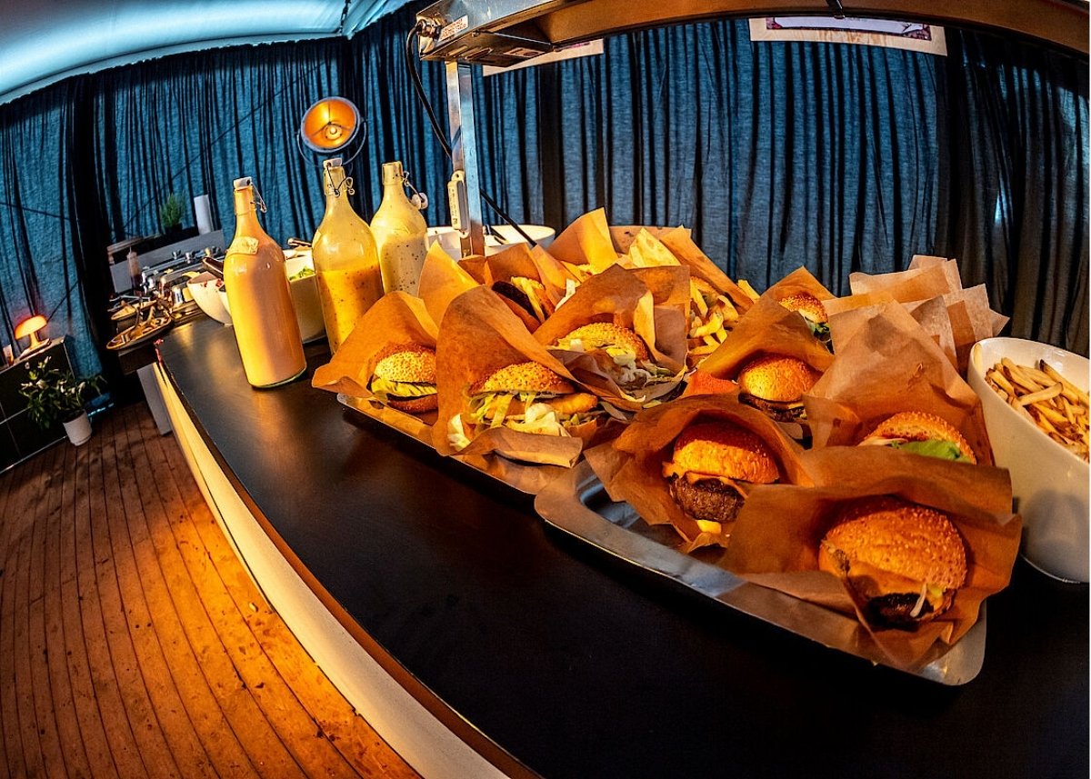 The Pit-Cateringzelt