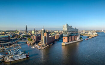 Elbphilharmonie-Panorama bei Sonnenuntergang