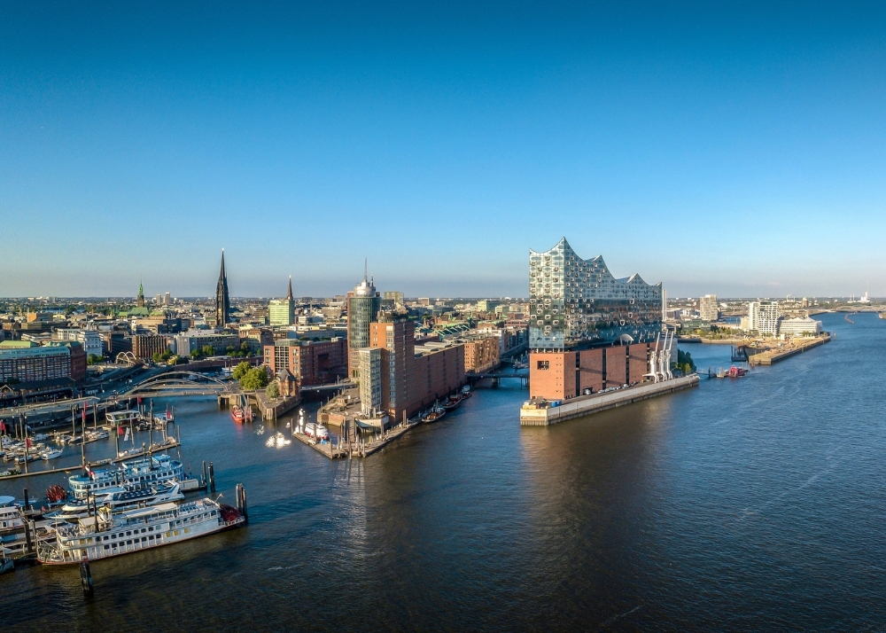 Elbphilharmonie-Panorama bei Sonnenuntergang