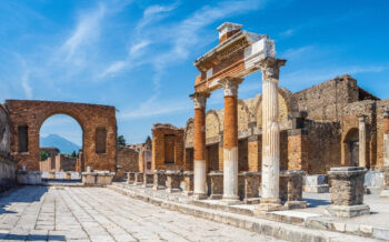 Ruinen der Stadt Pompeji in Neapel