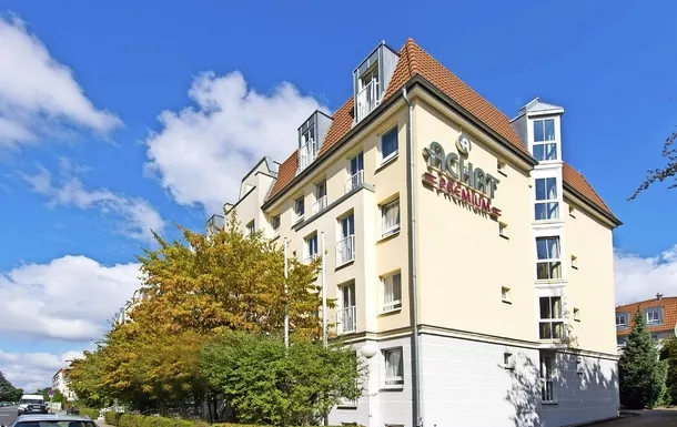 ACHAT Premium Hotel Dresden Außenansicht