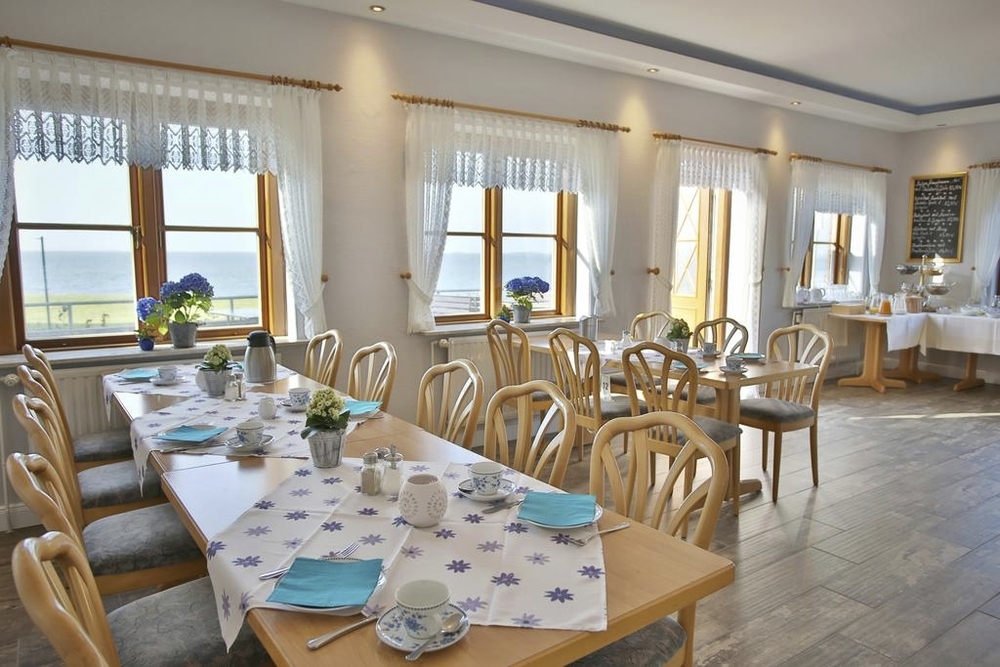 Gasthaus Hilligenley Hallig Langeneß Frühstückssaal