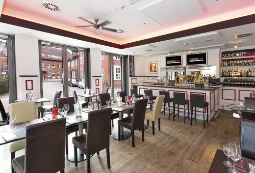 RedGrill-Sonderbar des DORMERO Hotel Altes Kaufhaus in Lüneburg