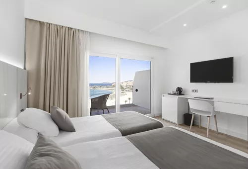 Doppelzimmer mit zwei Einzelbetten im Hotel El Cid auf Mallorca