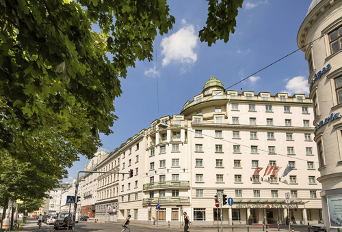 Außenansicht des Hotel Ananas