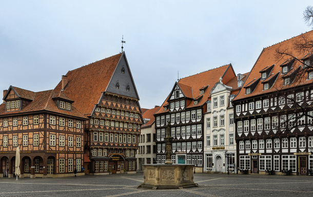 Fachwerkhäuser in der Innenstadt von Hildesheim in Deutschland