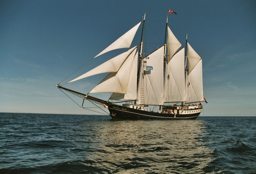Segeltörns Traditional Sailing Charter