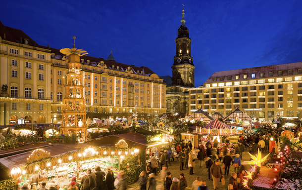 Dresden Striezelmarkt 