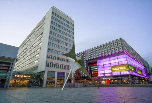 Außenansicht des Holiday Inn Express Dresden Zentrum 