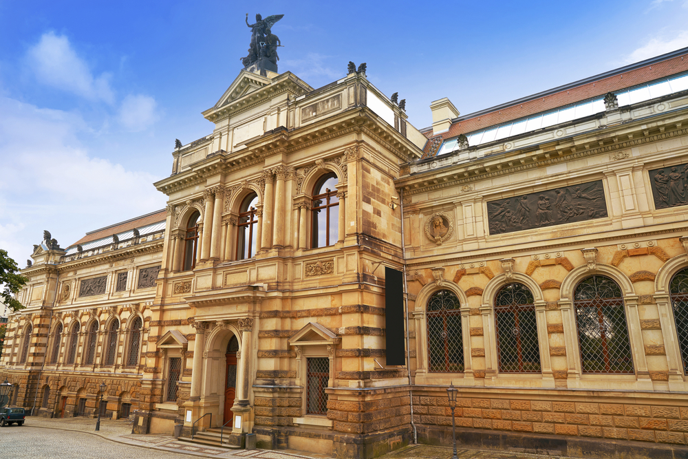 Außenansicht des Albertinums in Dresden