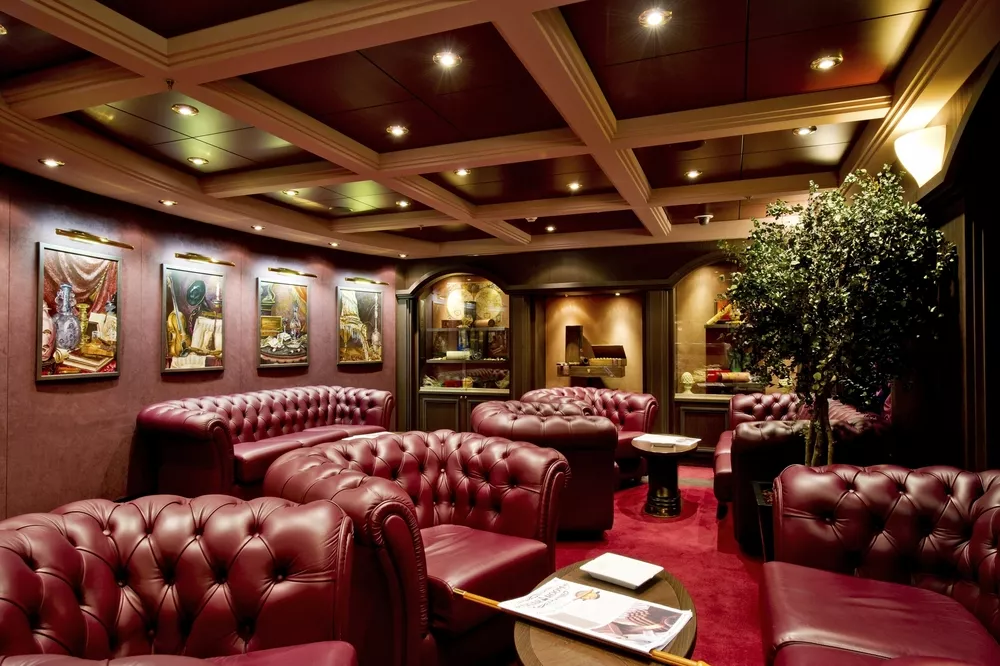 MSC Magnifica Bar
