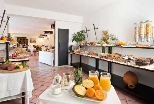Frühstückbuffet des Hotel Masseria Santa Lucia