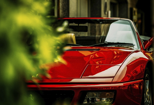 roter Ferrari
