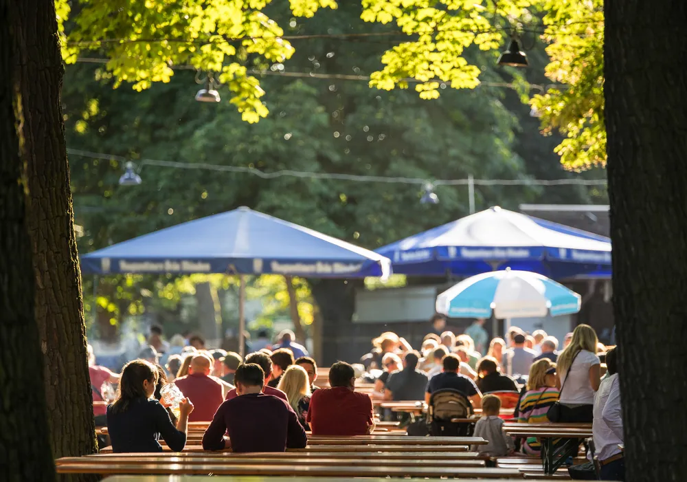 Biergarten in München: Tradition im Hirschgarten