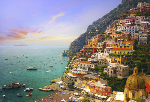 Blick auf Positano an der Amalfiküste