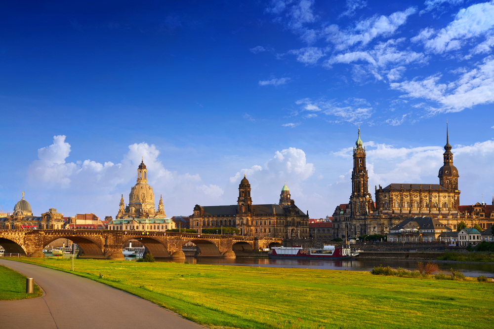 Dresden Skyline und Elbe