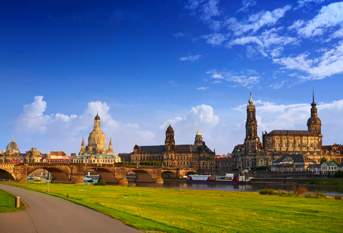 Dresden Skyline und Elbe