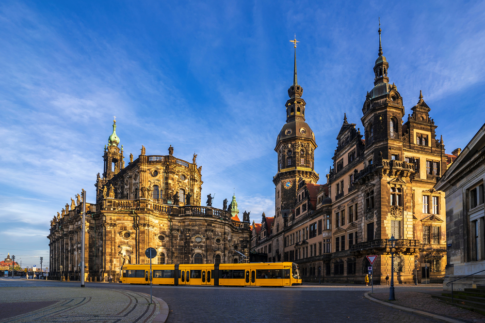Theaterplatz view in Dresden