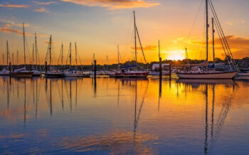 Sonnenaufgang in Southamptons Hafen