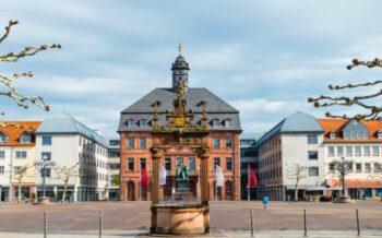 Statue der Gebrüder Grimm in Hanau