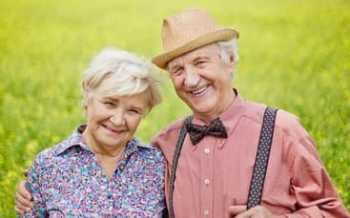 Ein glückliches älteres Ehepaar.